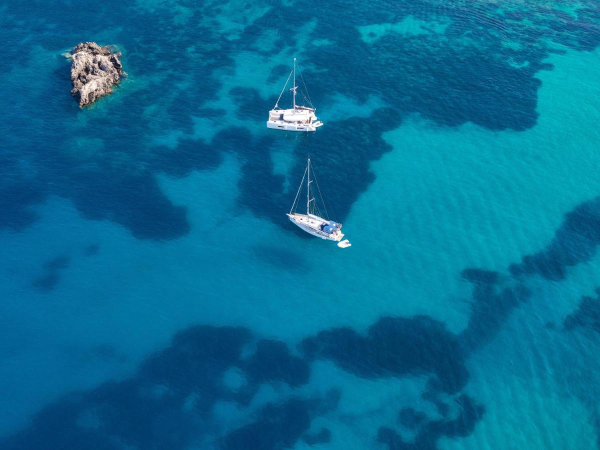 Akrotiri Beach Resort Hotel - Adult Friendly Paleokastritsa Bagian luar foto The bay of Cala Galdana