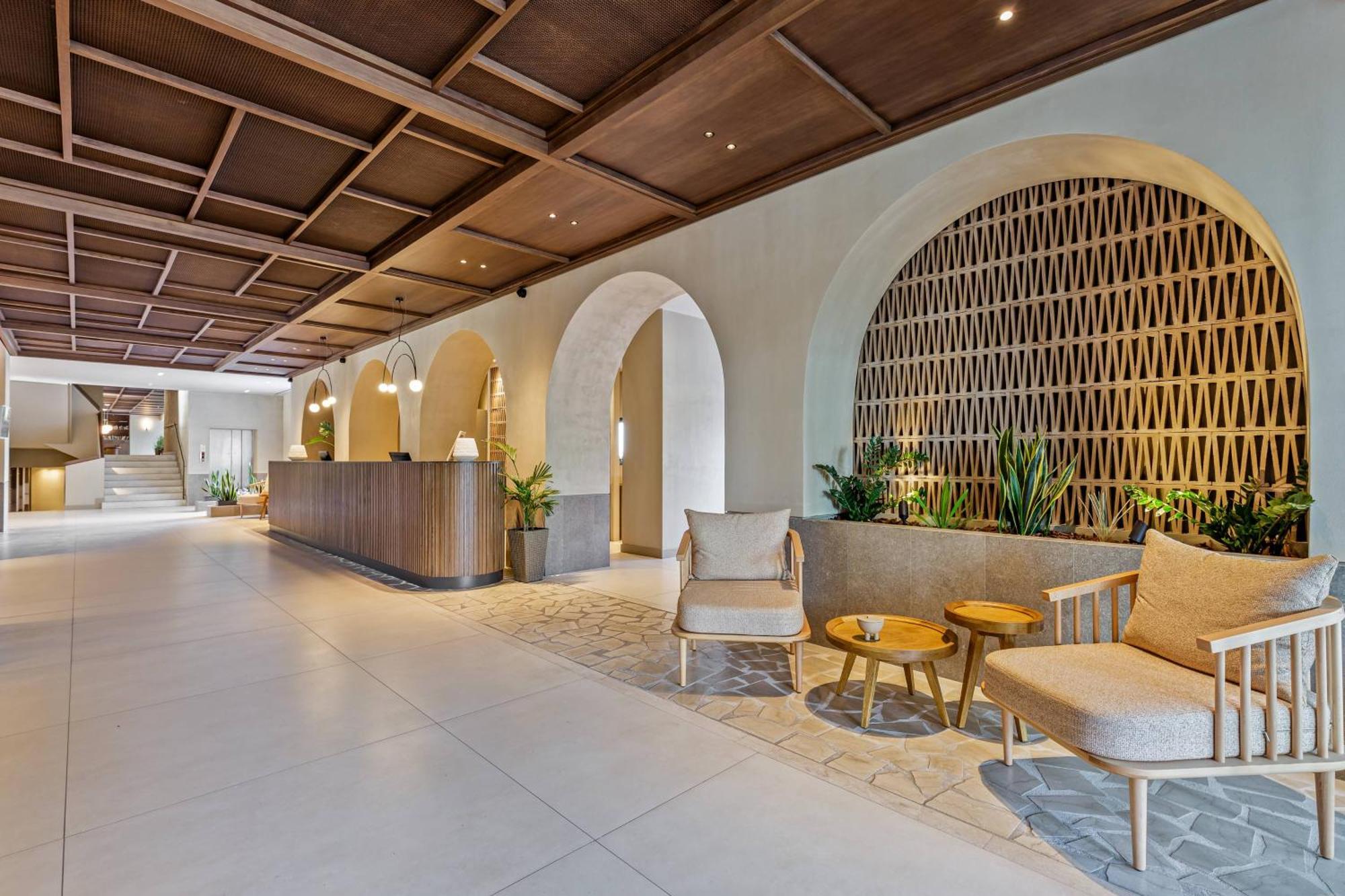 Akrotiri Beach Resort Hotel - Adult Friendly Paleokastritsa Bagian luar foto The lobby of the hotel