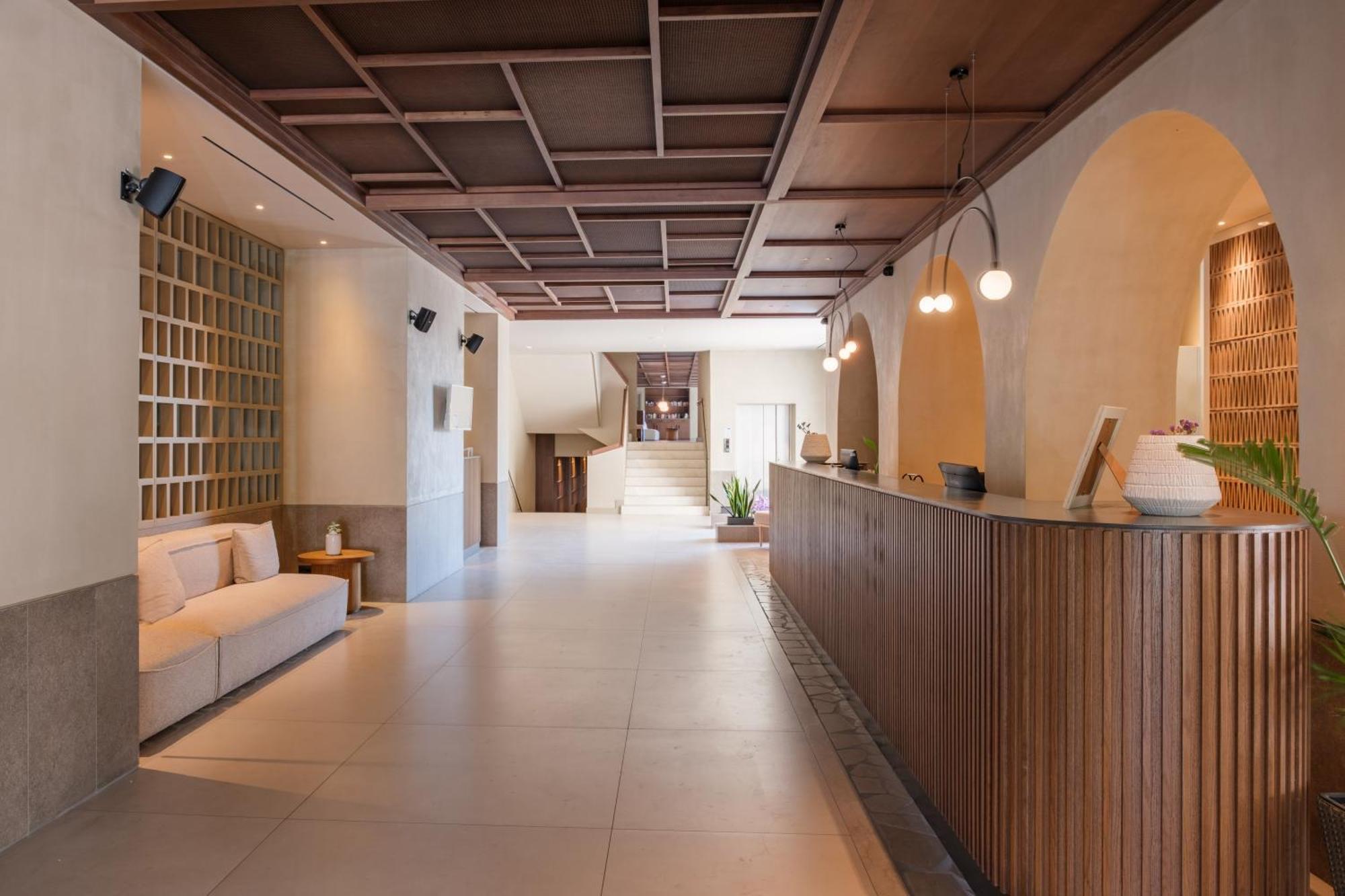 Akrotiri Beach Resort Hotel - Adult Friendly Paleokastritsa Bagian luar foto The lobby of the hotel